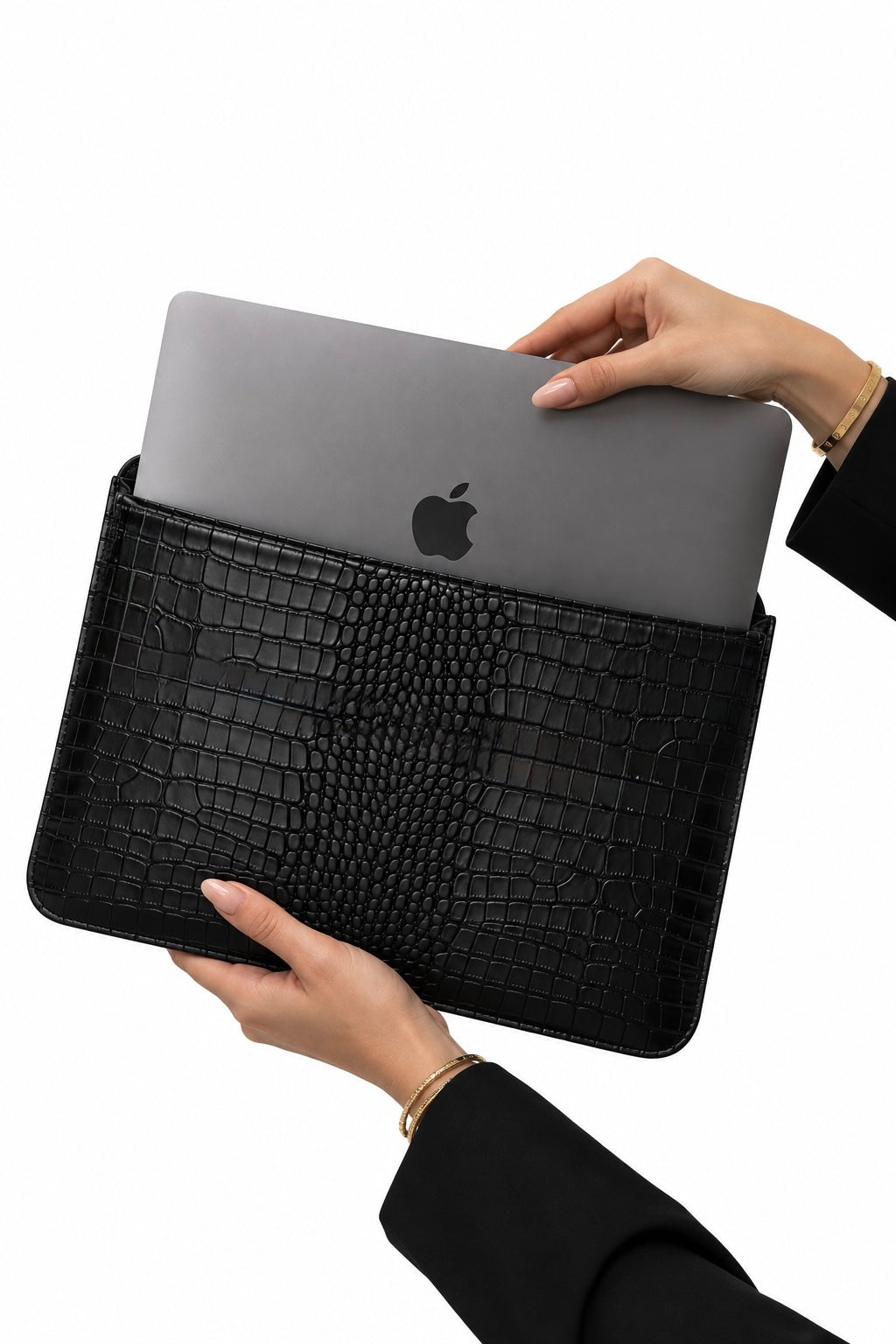 The Crocelle Sleeve